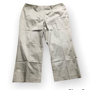 NWT Lane Bryant Lafayette Crop Flared Leg Capris